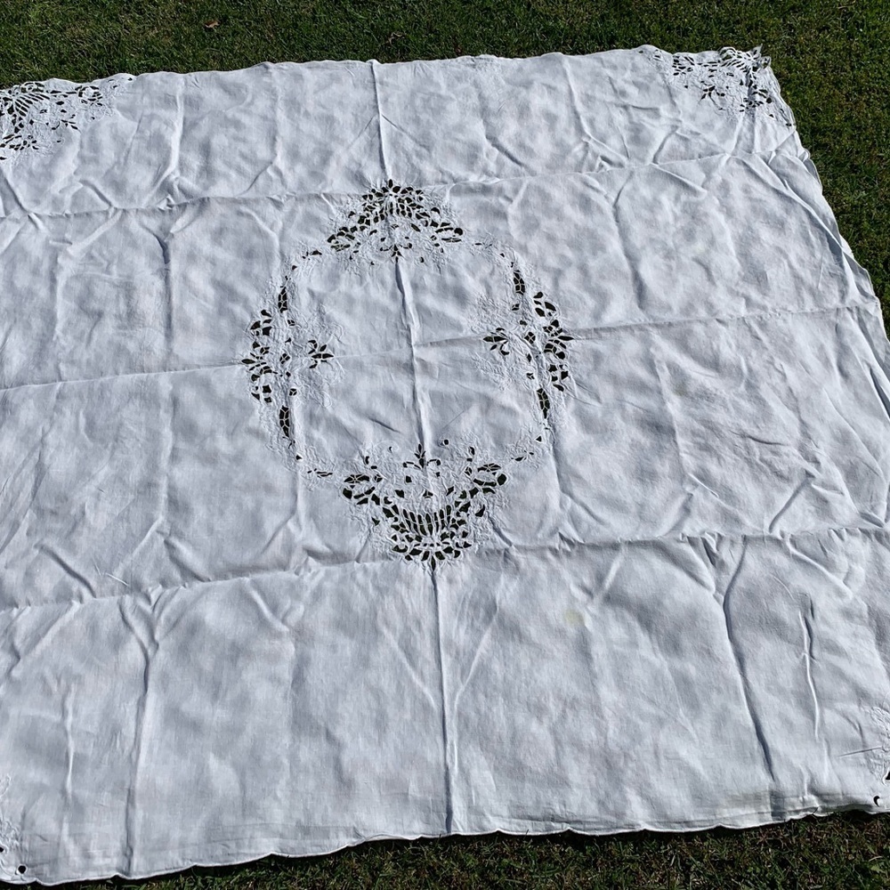 Table cloth - Picture 5 of 8